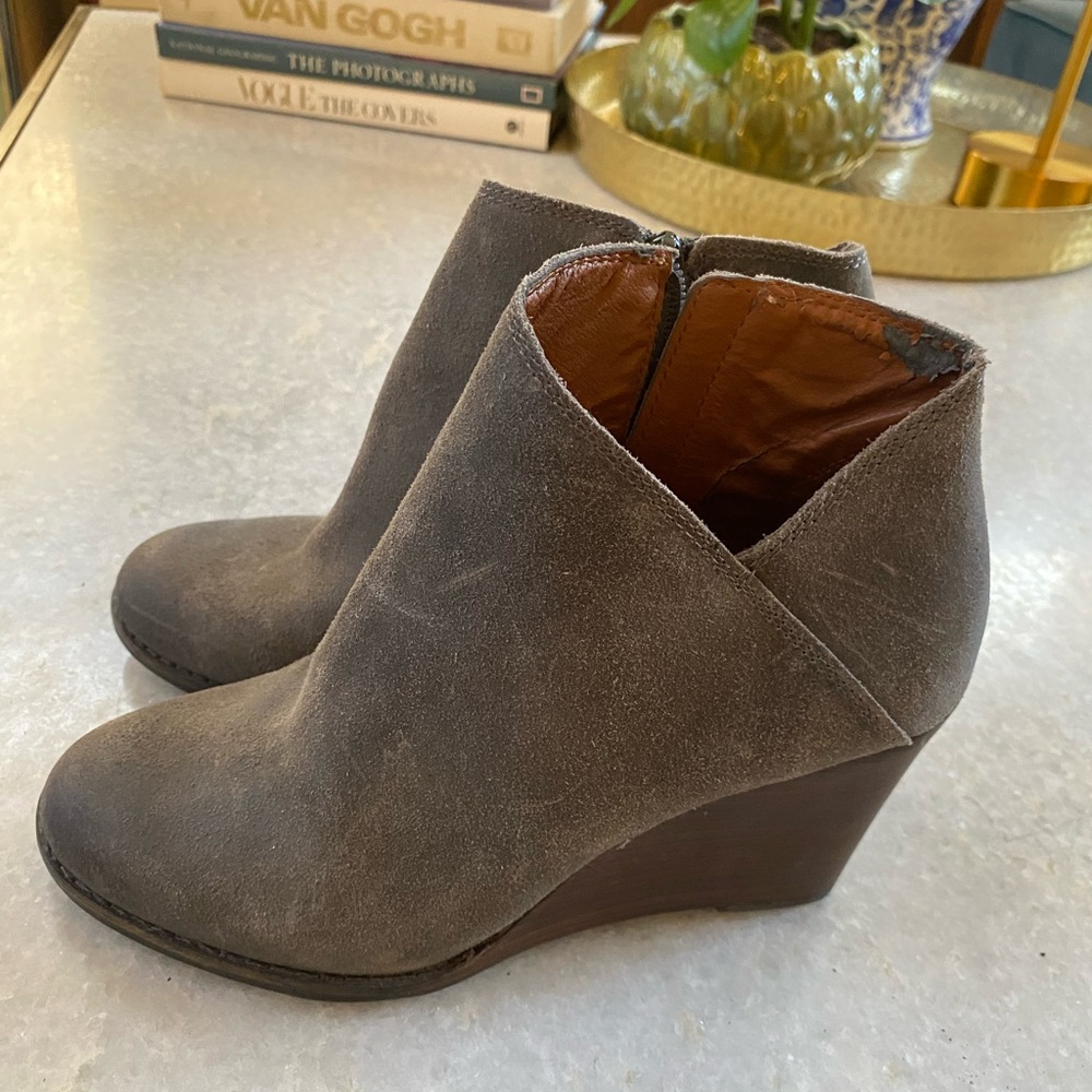 Lucky Brand Women’s Suede Wedge Ankle Boots - Taupe Size 8 NWOT
